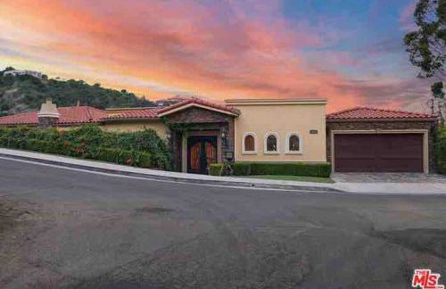 Mansion in the hills near Universal Studios! - Foto 17