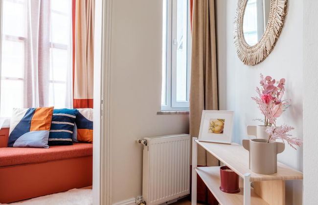 Chic Modern Flat w Balcony 5 min to Taksim - Foto 11