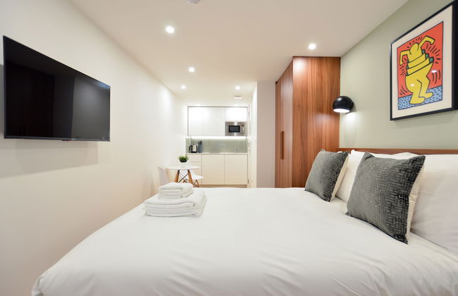 Shepherds Bush Green Serviced Apartments by Concept Apartments - Photo 9