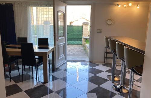 Calme et spacieux près du Loing et du centre - Foto 1