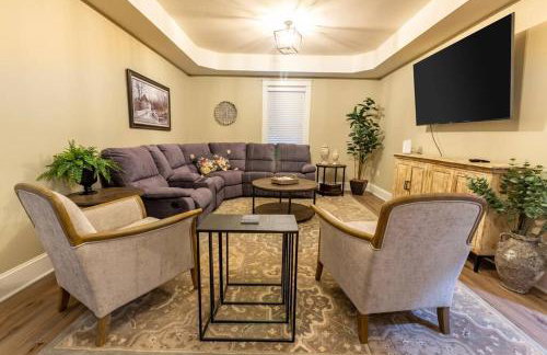 The Queen Place - Updated-Private Backyard - Foto 1