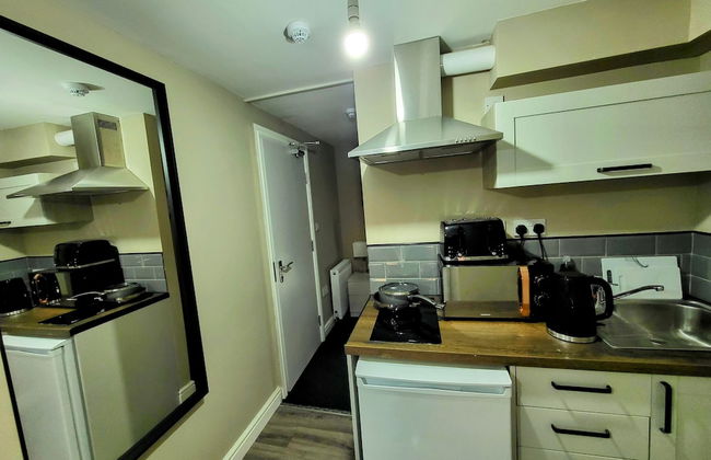 Comfortable Stay - LB Ave - Photo 18