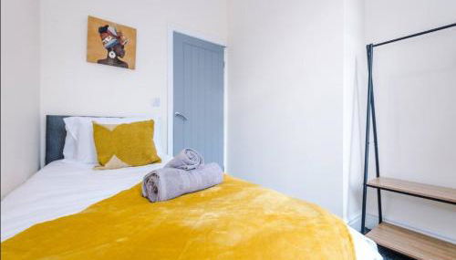 Modern & Cozy 3BR House - Sleeps 8 - Foto 2