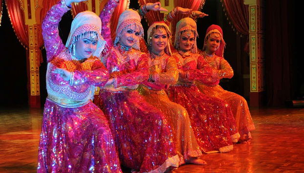 Spectacle Mohabbat The Taj