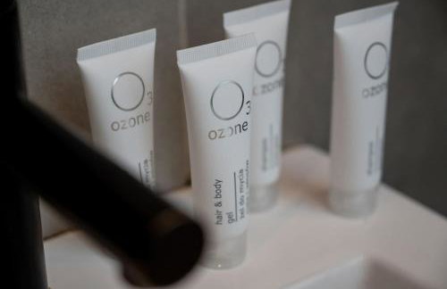 Elegant Studio with Air Conditioning Near the Airport in Wroclaw by Noclegi Renters - Foto 19