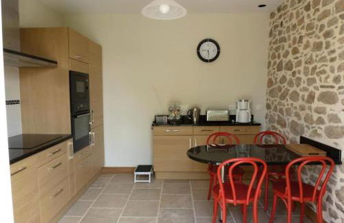 Gîte de France Chez le fustier 4 épis - Gîte de France 6 personnes MAE-8924 - Foto 6