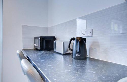 Comfy and Convenient Studio Suite Lewisham with Free street parking, WIFI and quick access to central London Sleep 3 - Photo 16