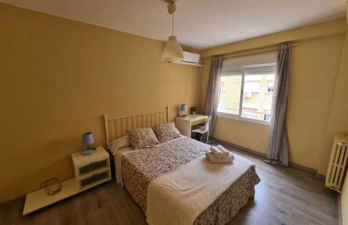 Dos Torres Frodo - Parking privado gratis - Foto 9