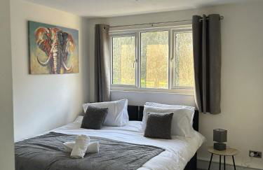 3 Bed House Close to Gatwick - Foto 28