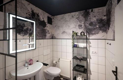 Black & White Apartment - Balkon, Netflix, Nespresso, Zentral, Messe - Foto 15