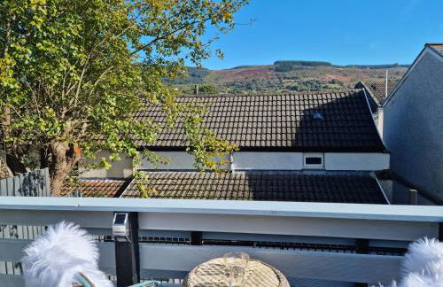 Dare Valley Cottage Ex miners cottage Near Zip World Pen y fan Waterfalls - Photo 24