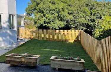 Sunny Corner - lovely 2 bedroom appt - Foto 9