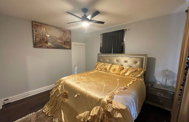 DreamAwayHome Metro - Photo 1