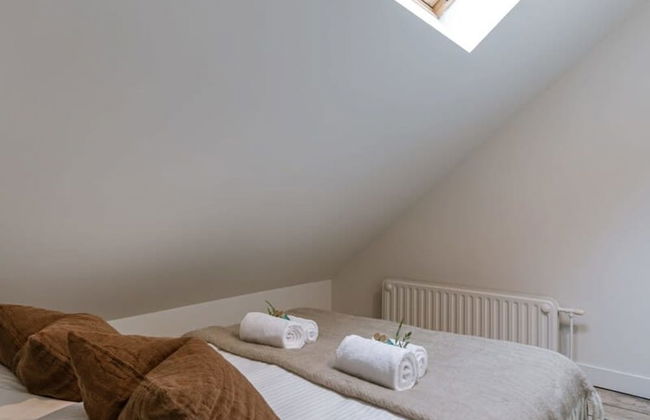 Charming House in the City of Antwerp With Parking - Foto 25