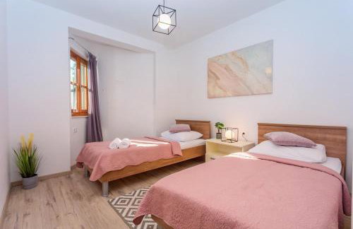 VILLA SKURA private heated pool 32m2, summer kitchen, 4 bedrooms, garden - Photo 30