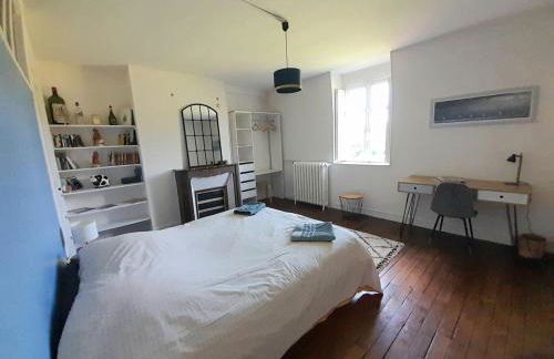 Aile Château La Chapelle du Bois des Faulx - Foto 12