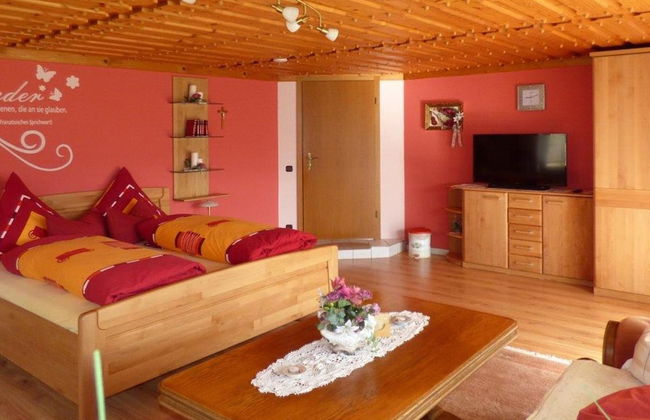 Scenic Apartment With Balcony, Garden, Deckchairs, Barbecue - Foto 2