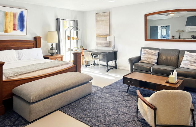 Bright Trendy Studio 9min to Asia District - Photo 20