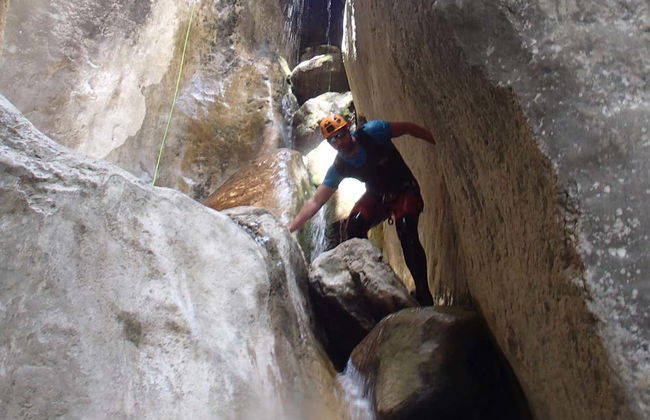 Canyoning at Buitre Gorge - Foto 2