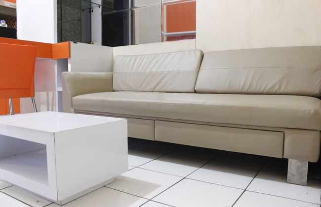 Prime 2BR at Gateway Apartment Ahmad Yani Cicadas - Photo 8