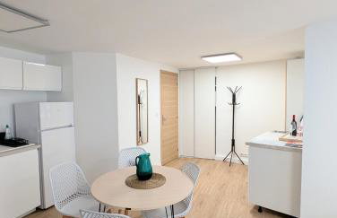 Appartement rénové place du Palais avec parking - Foto 6