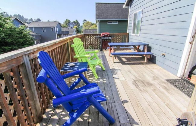 Lola's Lighthouse - Photo 23