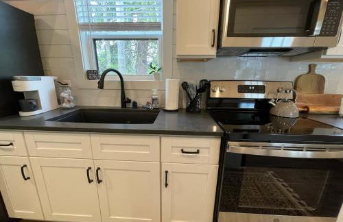 Stargazers' Retreat A Tiny Home on the Riverside - Photo 41