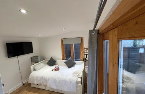 The Grove self-contained Garden Suite - Foto 2