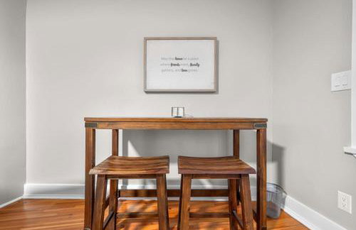 Spacious Cozy 3 Bed 2 Bath - Foto 8