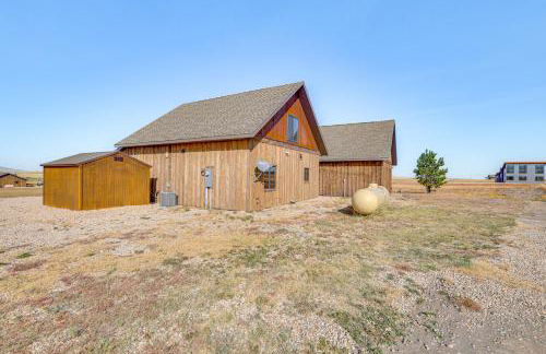 Balcony and Views Sturgis Twin Peaks Cabin - Foto 17