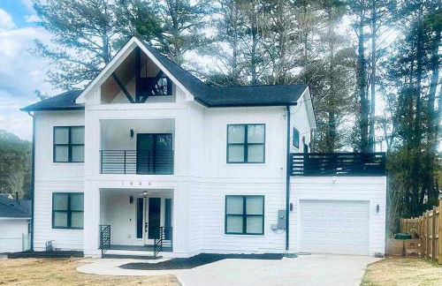 1966-Huge 4BR w/Rooftop Veranda - Foto 2