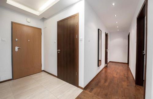 Apartament przy Arkadia 2 Sypialnie Balkon Widok 8 Pietro Metro Gdanska Garaz - Foto 16