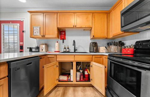 PCB Sleeps 22! 2 Homes, 2 Pools, 2 Mini Golf - Foto 24