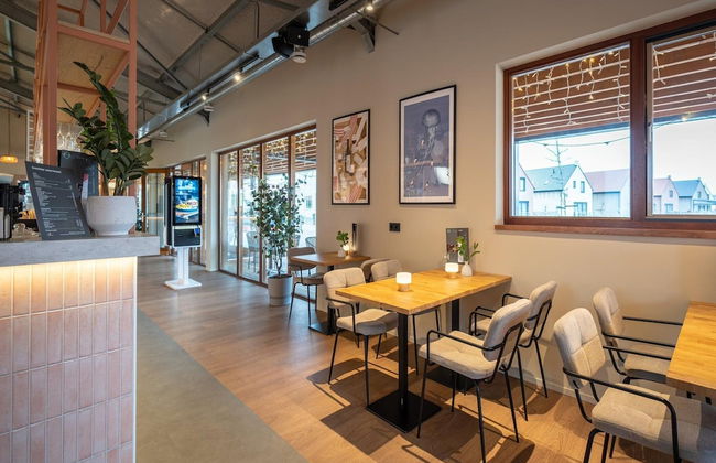 Villa by Lake Veere With Modern Amenities - Foto 13