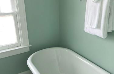 Near Downtown Midtown and Corktown - Photo 35