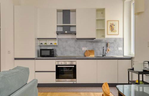 Just Urban Stays - Nuovo e Luminoso Trilocale in Centro - metro M2 e M4 - Foto 13