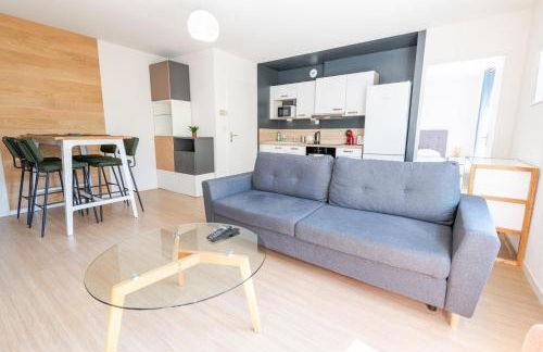 Les Provinciales - Photo 1