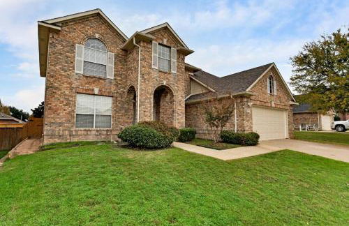 4 BR w/ Pool 10 min to Six flags, AT&T Stadium & Glode Life Park - Foto 42