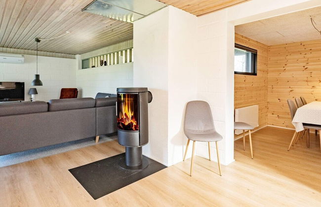 6 Person Holiday Home in Veslos - Photo 9