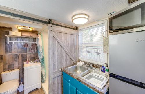 11 Mi to Heavenly Resort Pet-Friendly Tiny Home - Foto 8