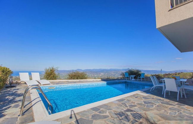 Villa Panorama Tria in Drouseia - Foto 2