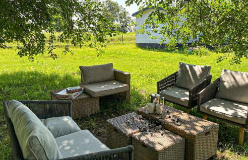 2 Bedroom Nice Home In Stolec - Foto 2