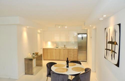 Lux design 2 bedroom unit sleep 4 in SoBe bst area - Foto 5
