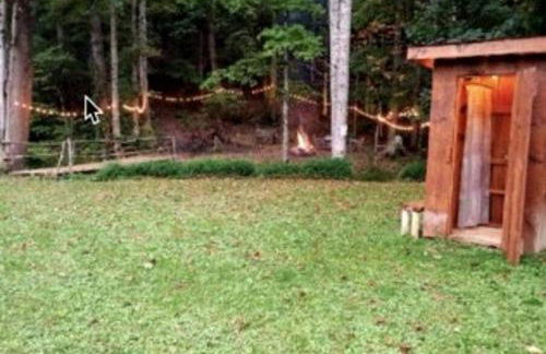 Tranquil Cabin with Hot Tub & Creek Views Near Bass Pro, Kodak Tennessee - Foto 28