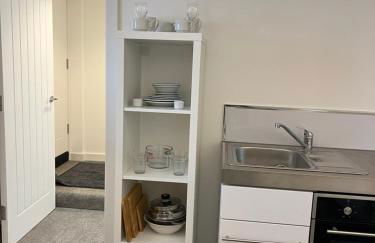 12 Plants Yard -Modern Retreat - Photo 9