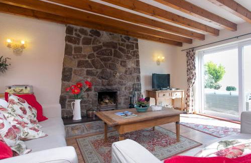 Cozy 3 Bedroom Cottage with stunning Sea View - Pass the Keys - Foto 26