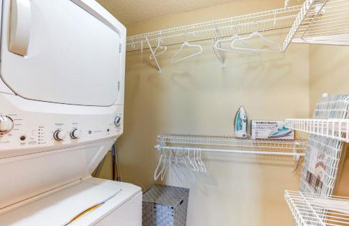 Less Than 1 Mi to Downtown Denver Condo with Pool Access! - Foto 10