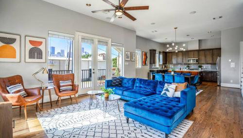 Luxury Downtown Home w Rooftop Deck in the Skyline - Foto 5