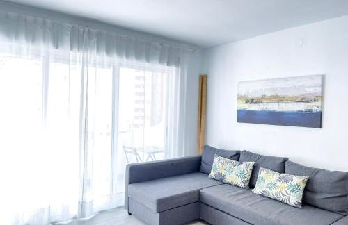 NUEVO, a 70 metros de la playa y con vistas al mar - Foto 14