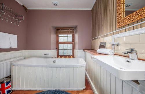 6 Bedroom - The Old Bakehouse Historic Home - Foto 35